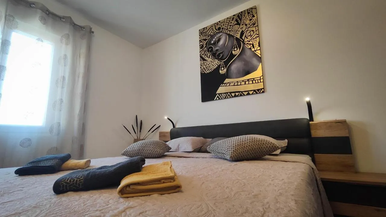 Gold And Silver Apartment Zadar Croatia